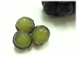 ぶどう,ナガノパープル,皮まで食べらたれる,種なし