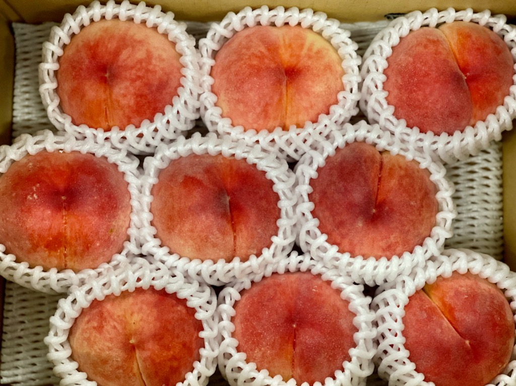 あかつき,川中島白鳳,箱入り娘なな,なつっこ,桃,もも